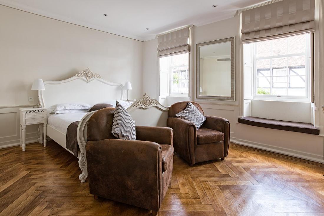 The Bell Inn Hotel Horndon-on-the-Hill Экстерьер фото