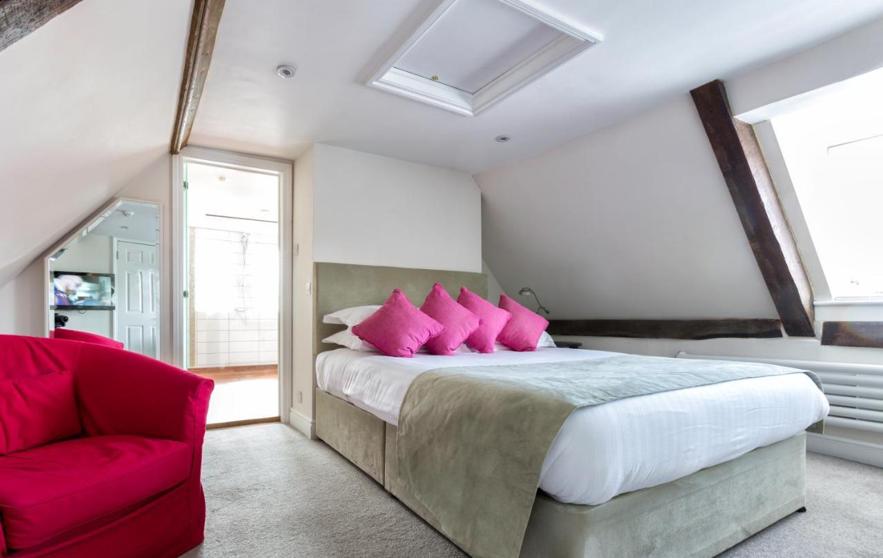 The Bell Inn Hotel Horndon-on-the-Hill Экстерьер фото