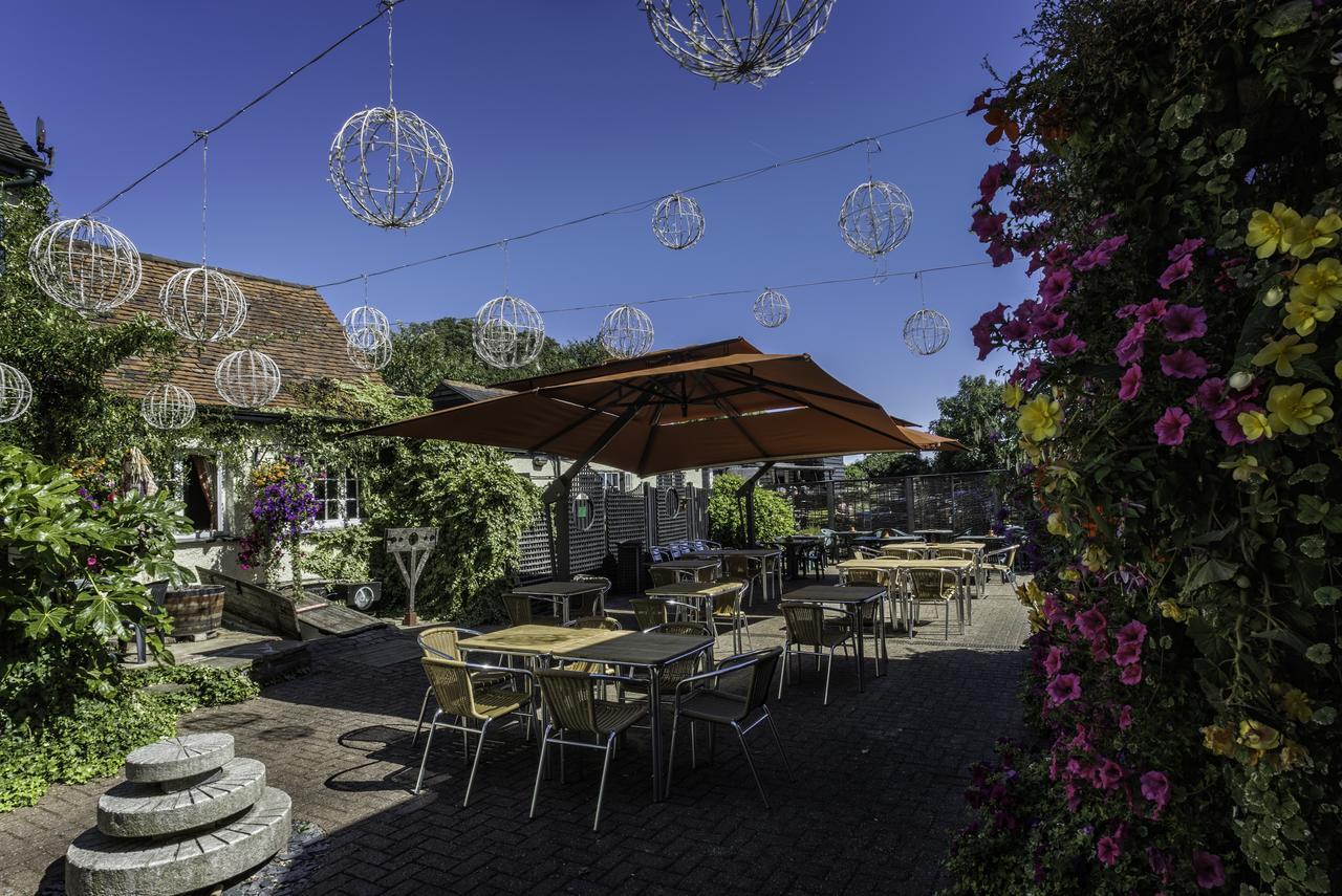 The Bell Inn Hotel Horndon-on-the-Hill Экстерьер фото