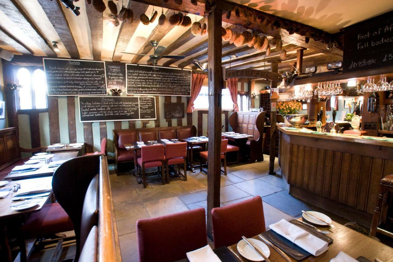 The Bell Inn Hotel Horndon-on-the-Hill Экстерьер фото